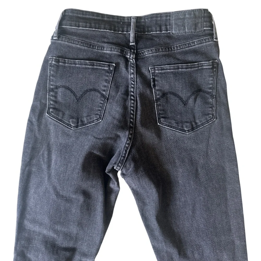 Levi’s 721 High Rise Skinny Jeans Sz 28 Black Distressed Raw Hem Grunge Y2K - Picture 5 of 9